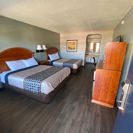 Americas Best Value Inn - Гейнсвилл Экстерьер фото