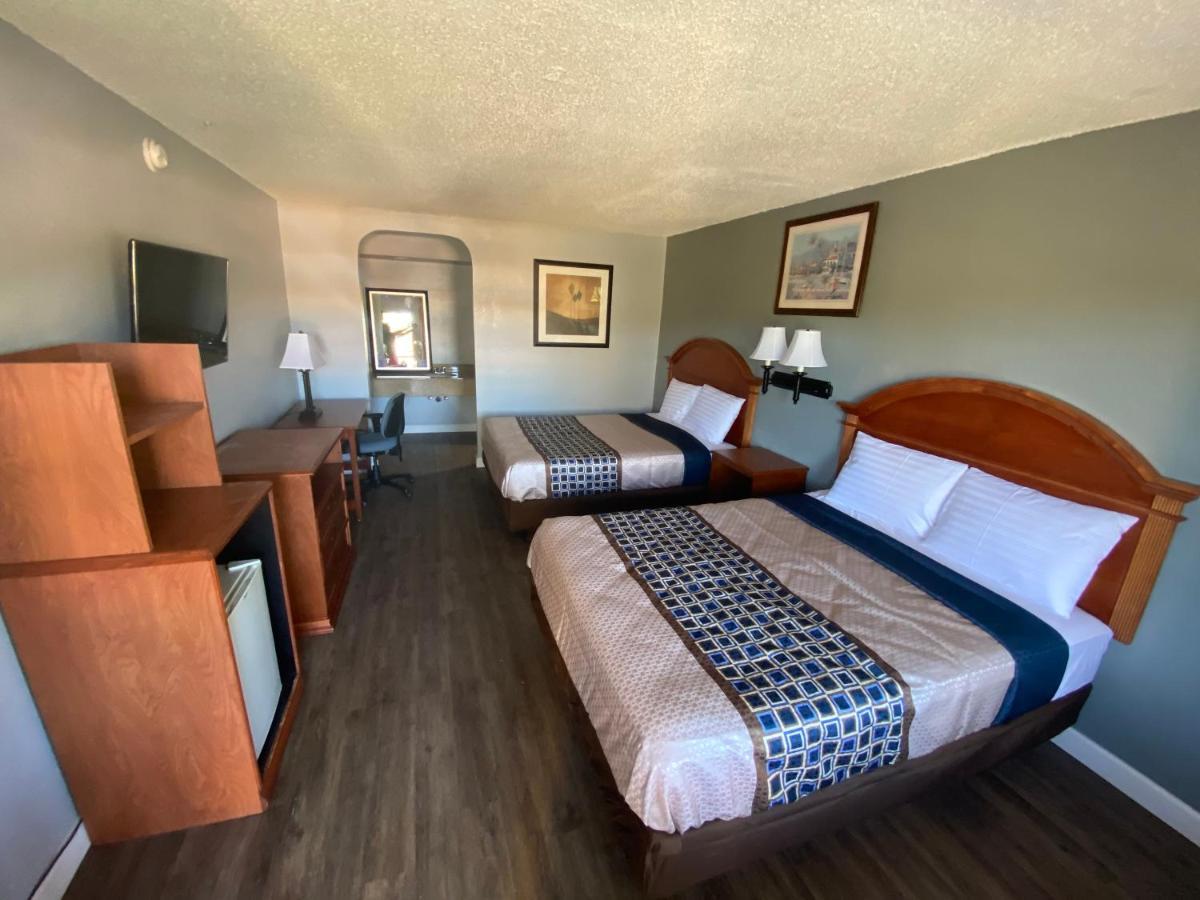 Americas Best Value Inn - Гейнсвилл Экстерьер фото