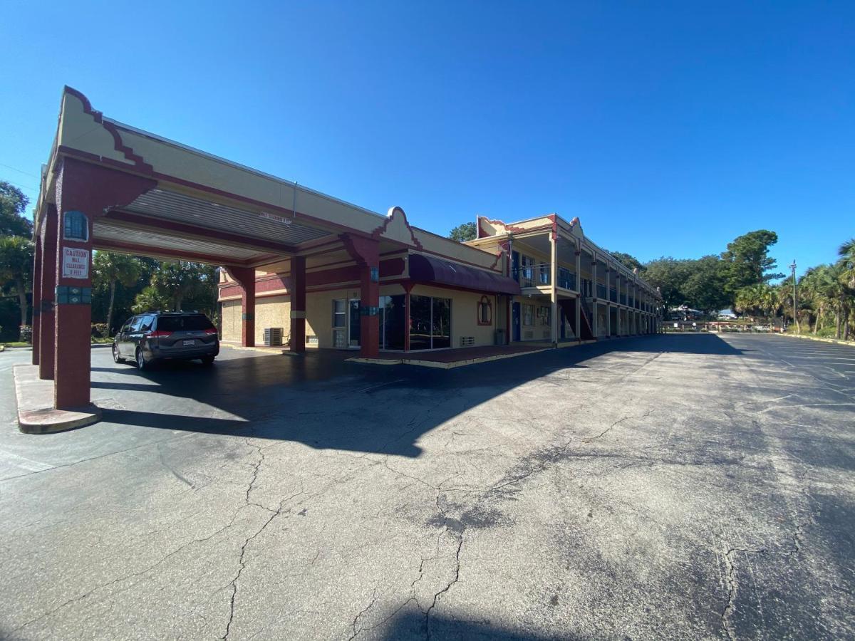 Americas Best Value Inn - Гейнсвилл Экстерьер фото