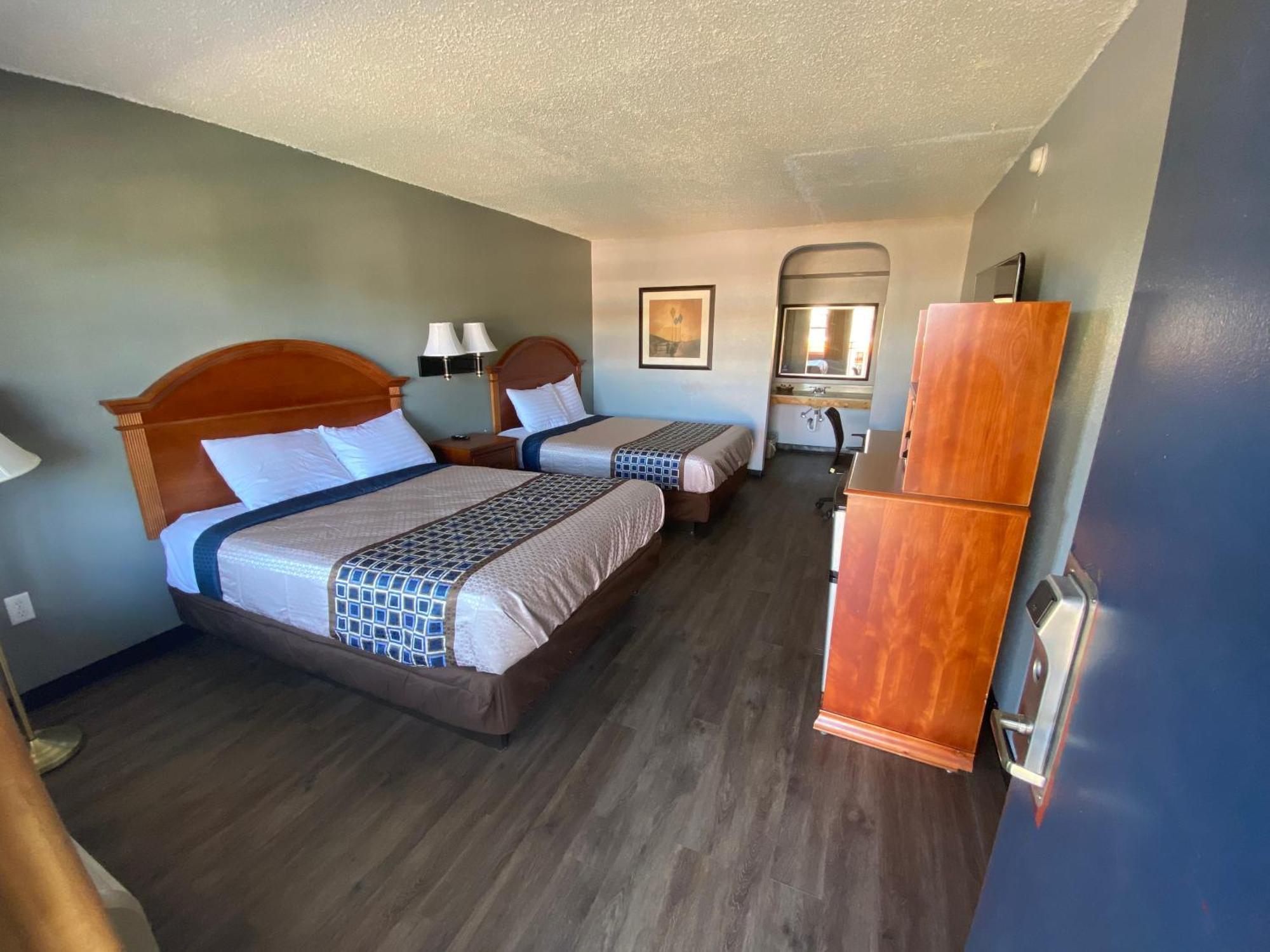 Americas Best Value Inn - Гейнсвилл Экстерьер фото