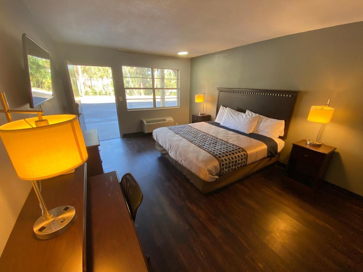 Americas Best Value Inn - Гейнсвилл Экстерьер фото