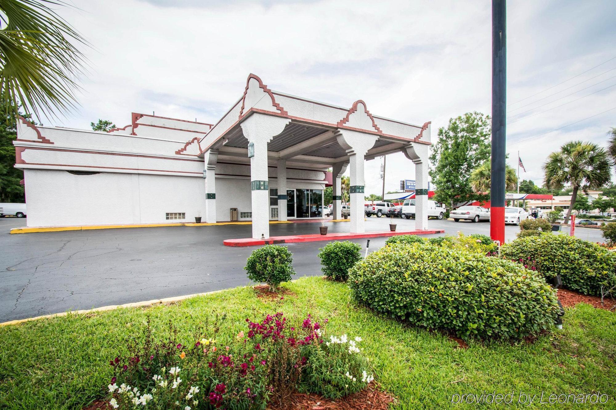 Americas Best Value Inn - Гейнсвилл Экстерьер фото