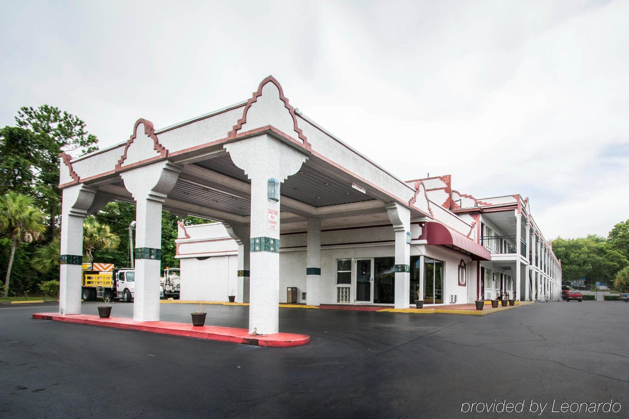 Americas Best Value Inn - Гейнсвилл Экстерьер фото